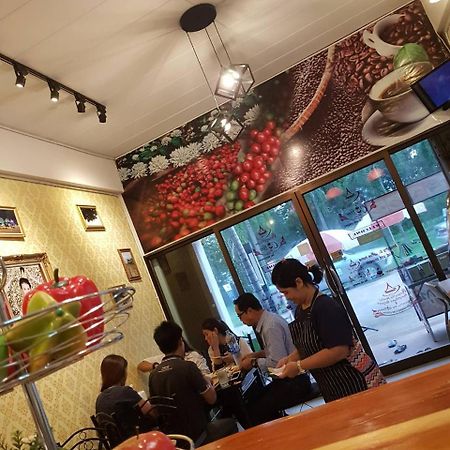 Amaretto Hostel Surat Thani Dış mekan fotoğraf
