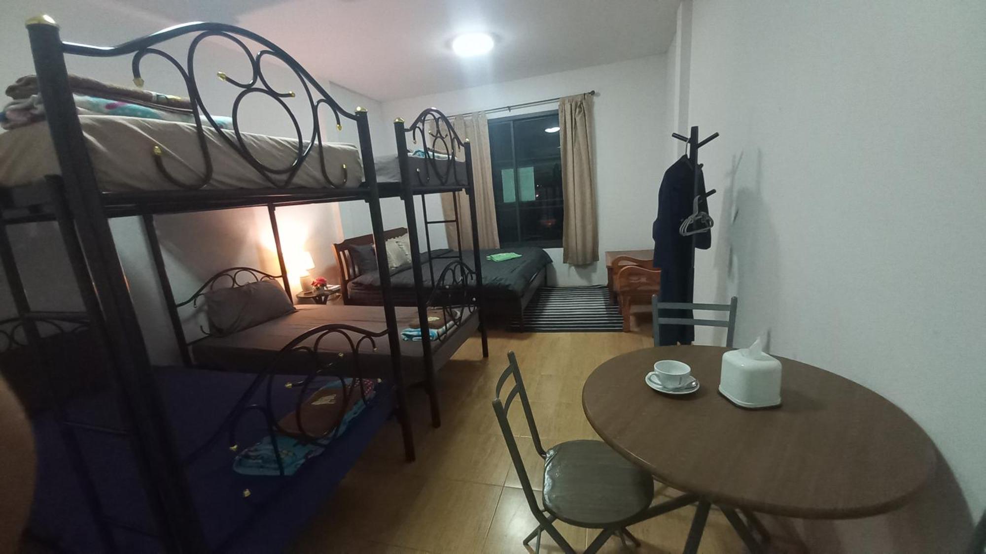 Amaretto Hostel Surat Thani Dış mekan fotoğraf