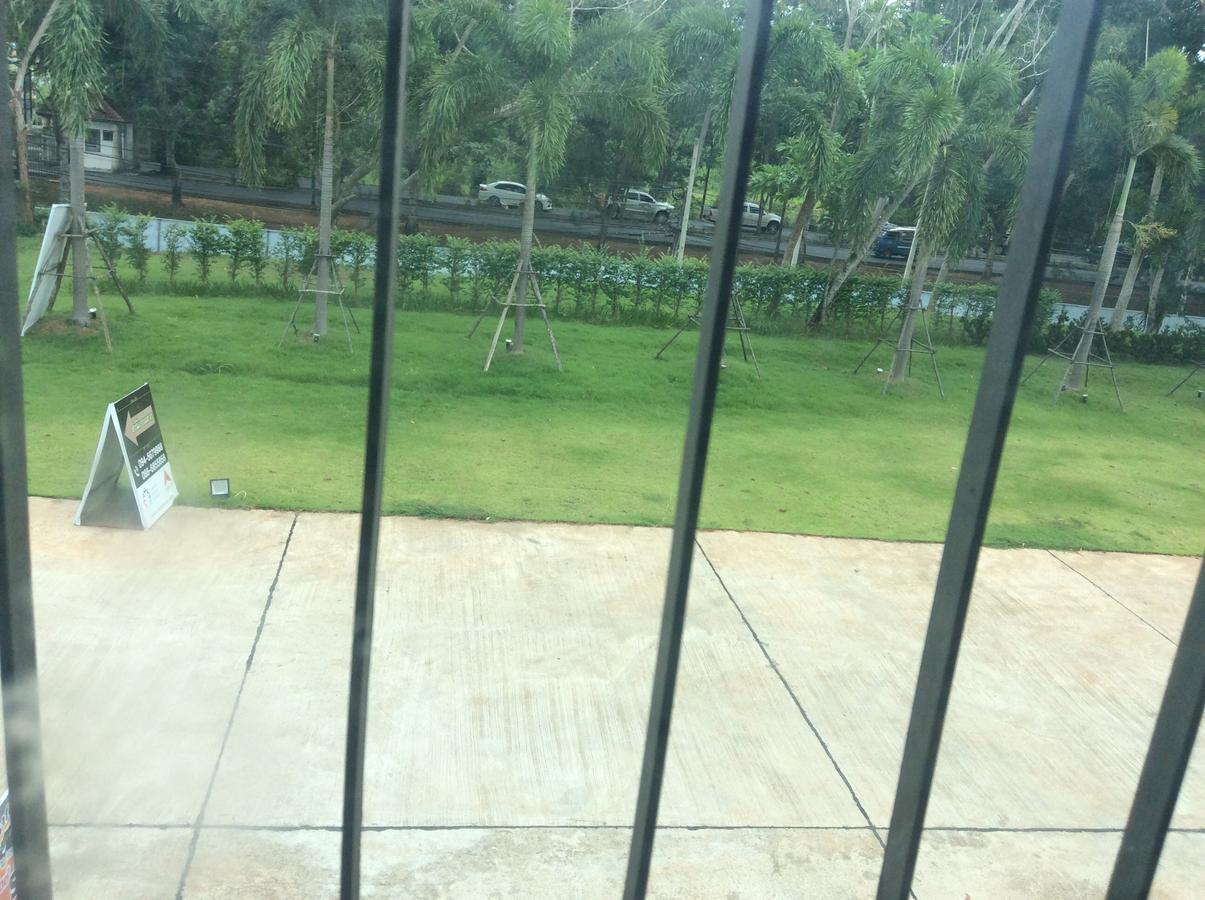 Amaretto Hostel Surat Thani Dış mekan fotoğraf