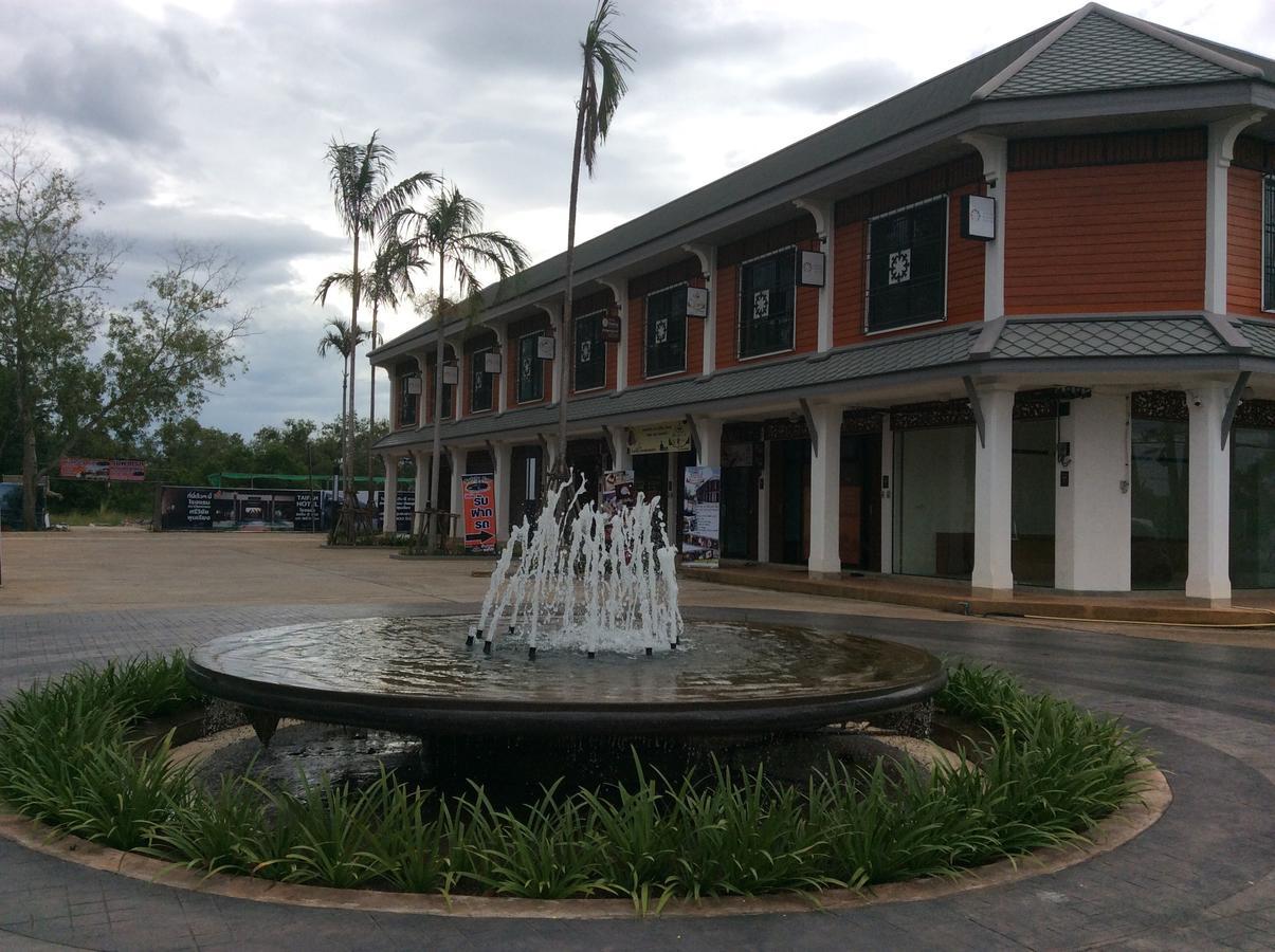 Amaretto Hostel Surat Thani Dış mekan fotoğraf